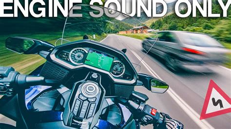 Honda Gold Wing in SPORT MODE [RAW Onboard] .